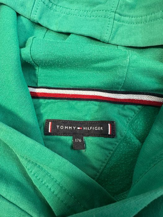 Tommy Hilfiger суичър
