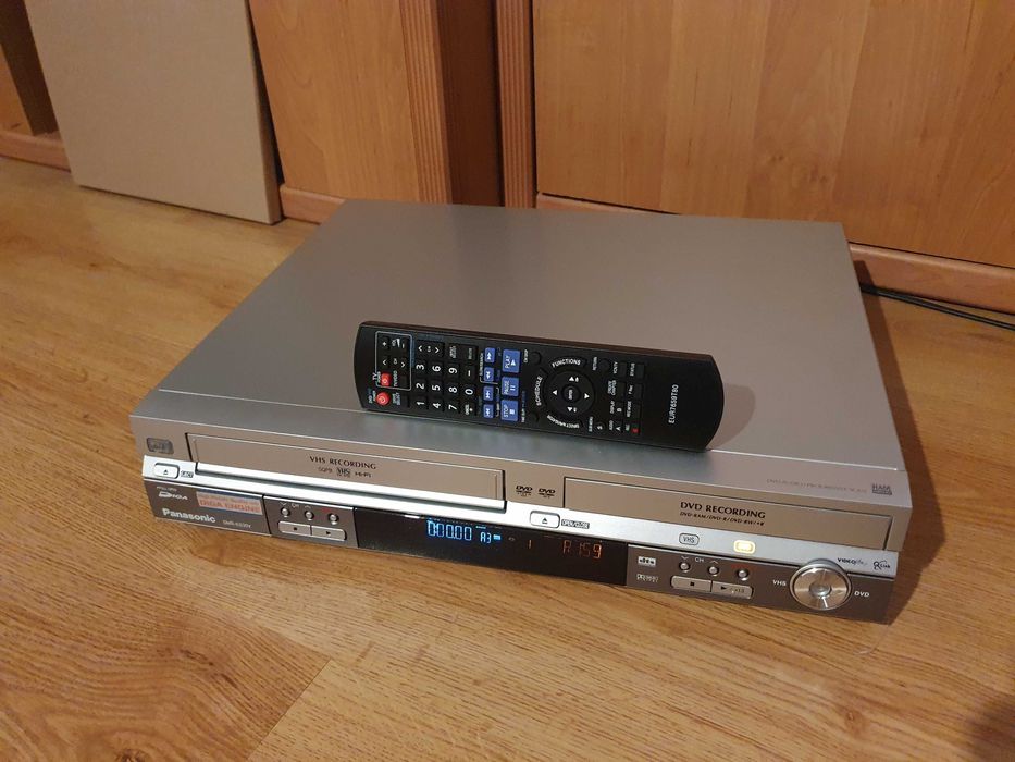 Panasonic DMR-ES30V VHS-DVD recorder