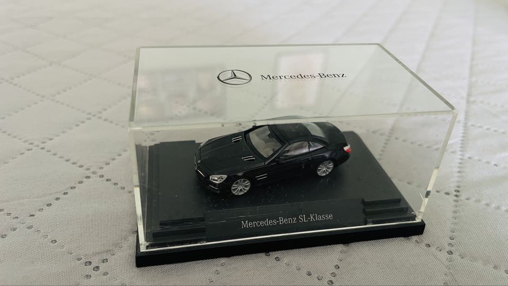 Mercedes SL 1/64 original
