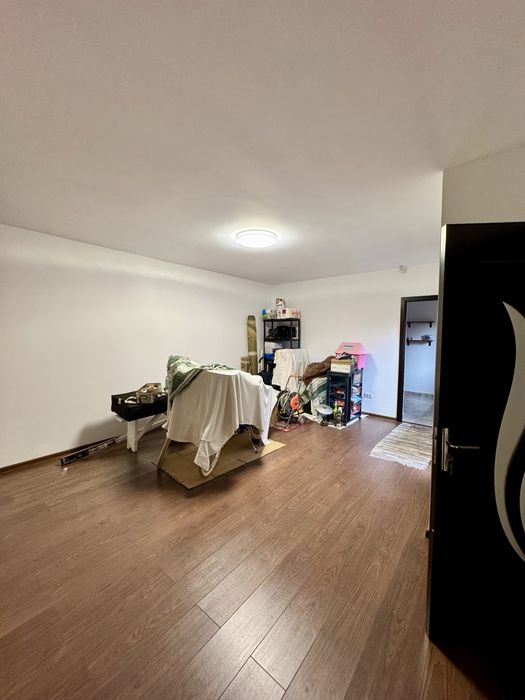 PF - Vand casa sau schimb cu apartament