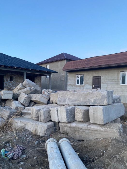 Продам бетонные блоки