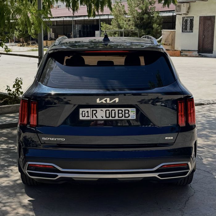 Kia Sorento, 2022г, 7 мест, 3,5 двигатель