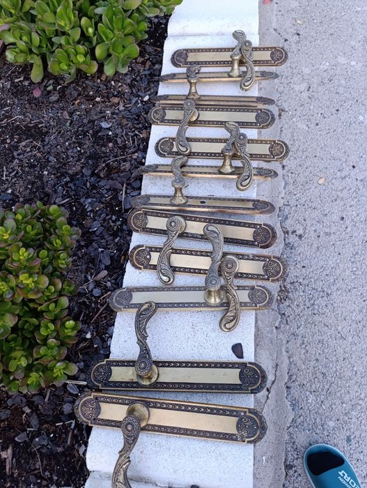 Старинни брави и дръжки