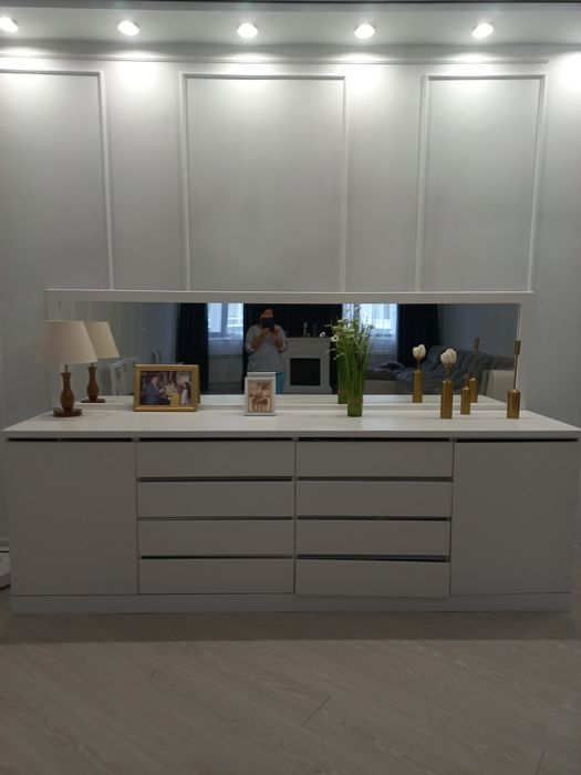 Комод большой с зеркалом