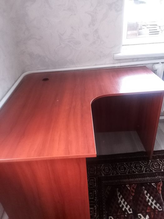 Стол  компьютерный