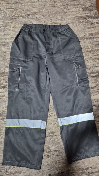 Срочно спецодежда 2 комплекта недорого