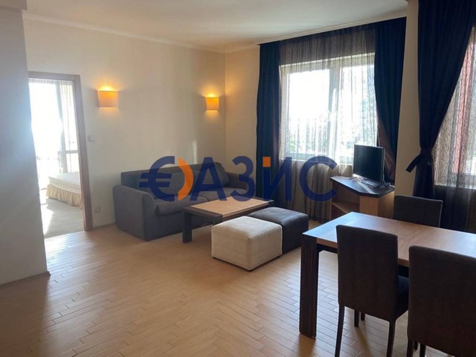 Продава се Двустаен апартамент в к.к. Слънчев бряг - 81 кв.м за 1642 €/кв.м - Снимка #1