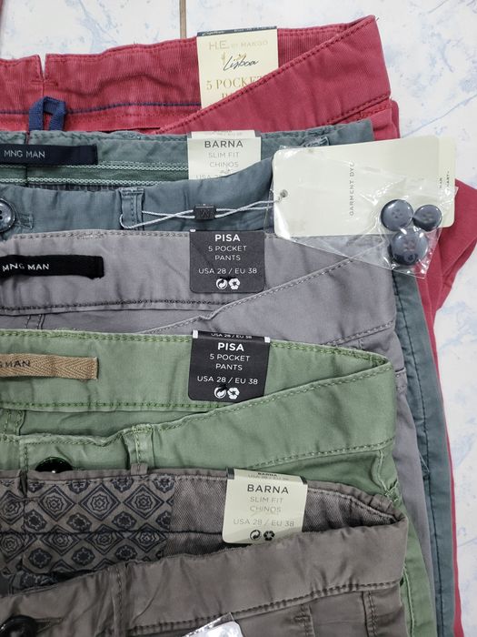 Pantaloni chinos barbati 28 (XS) Mango