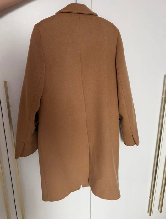 Продаю женские пальто