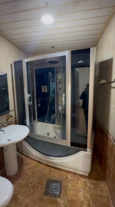 Dushavoy Kabina sotiladi