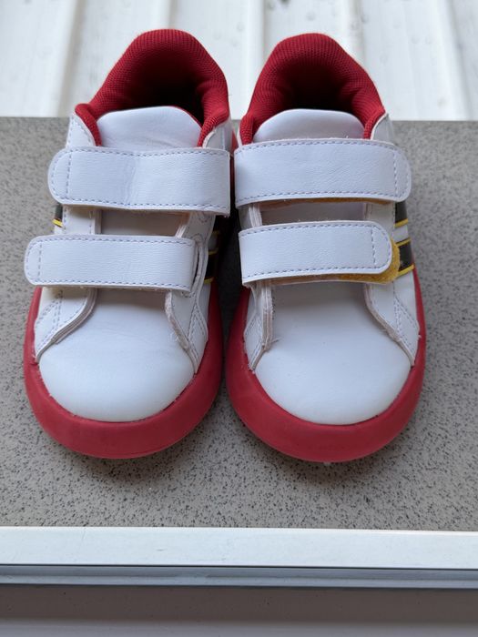 Adidas Disney 25