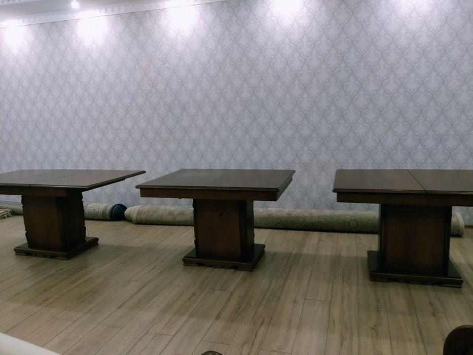 Столы 3 шт одинаковые