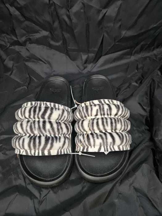 Papuci Adidas Adilette TFL Slides Zebra – Noi – Potriviți 43⅓–44