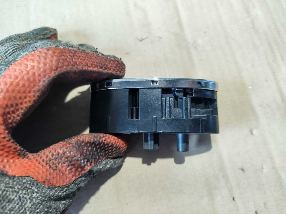 Бутон Ел.Стъкло Mercedes W211 E class Tmodel 4matic 320CDI 2008г