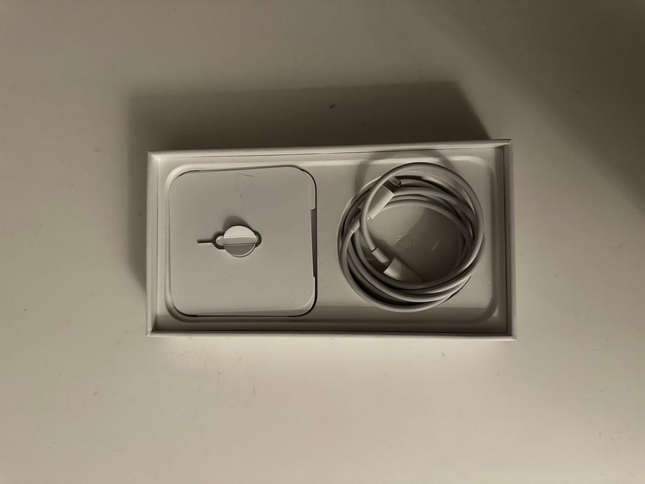 Iphone 13 baterie originala schimbata 128 gb