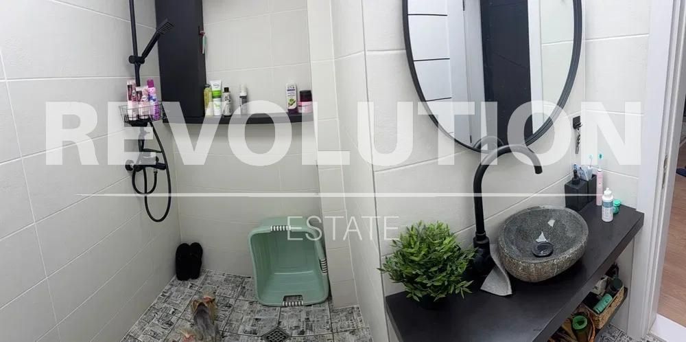 Дава се под наем Тристаен апартамент в Варна, Чайка - 100 кв.м за 850 € - Снимка #2