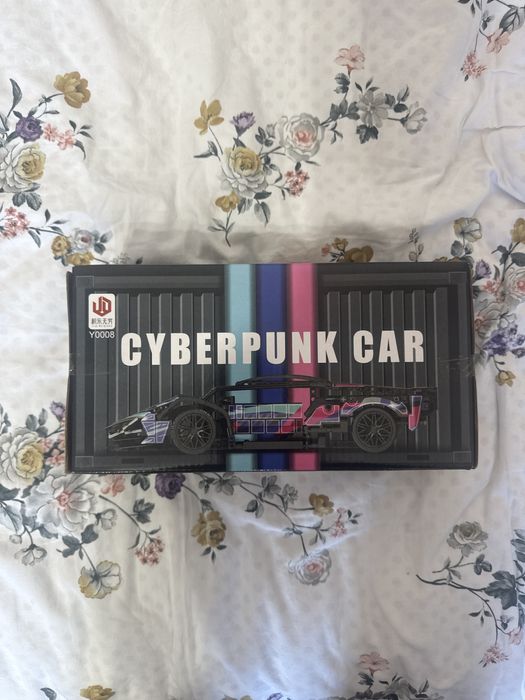 Лего Cyberpunk car