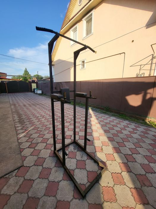 Турник, брусья, пресс