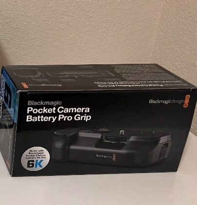 Cameră sigilată Blackmagic 6K Pro plus Sigma 18-35mm plus grip