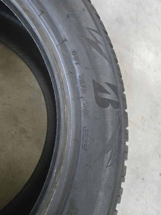 Anvelope iarna 235 55 19 Bridgestone ca si noi