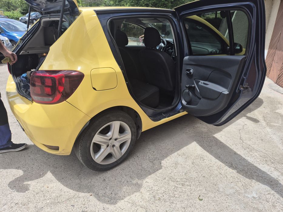 Продавам Dacia Sandero