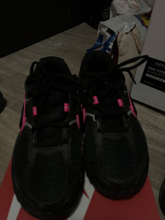 Nike черни с розово женски