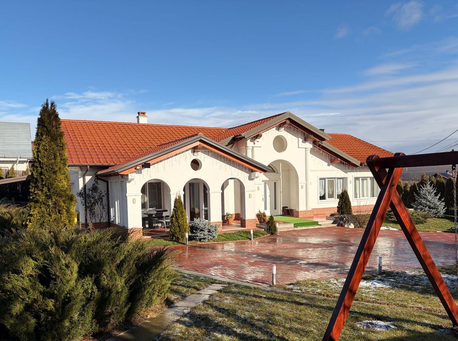 Casă / Vilă / Paște 2026 / Închiriere în regim hotelier