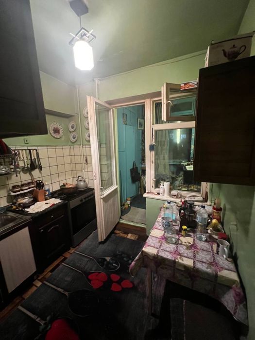 Продаётся 4х комнатная квартира на Ц4,метро Мустакиллик,площадь.