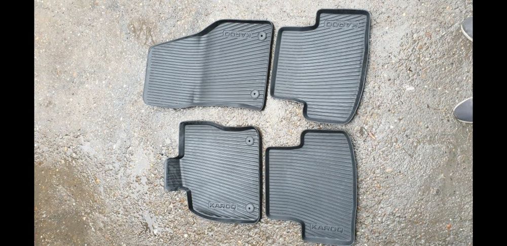Covorase presuri cauciuc SKODA KAROQ si VW ARTEON impecabile