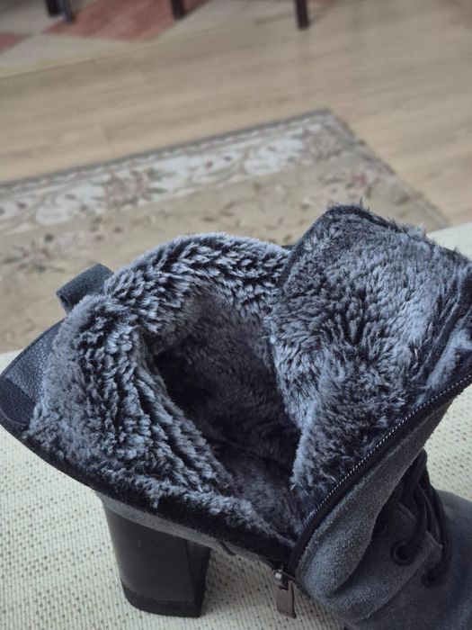 Ботинки зимние женские