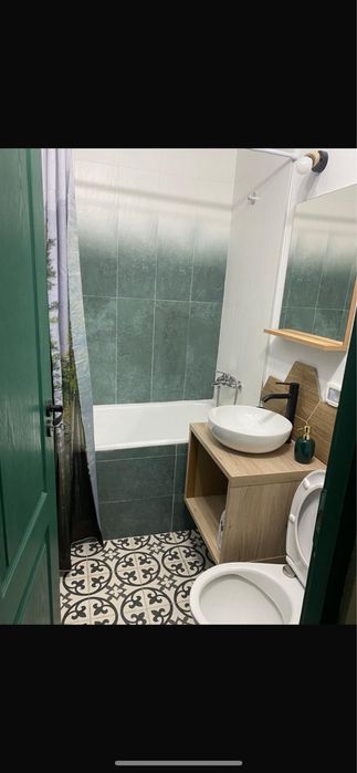 Inchiriez apartament 2 camere et 2. Tudor Vladimirescu