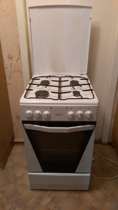 Продам газовую плиту