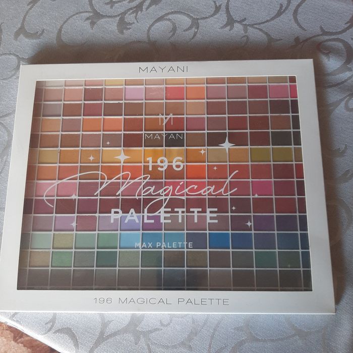 Mayani нова палитра, 196 цвята сенки за очи