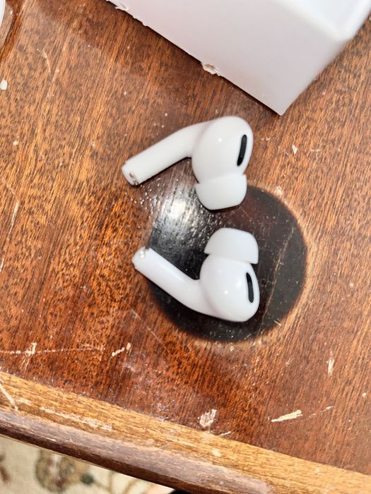 AirPods Pro только открытые