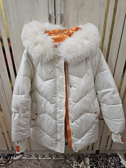 Ок Куртка сотилади