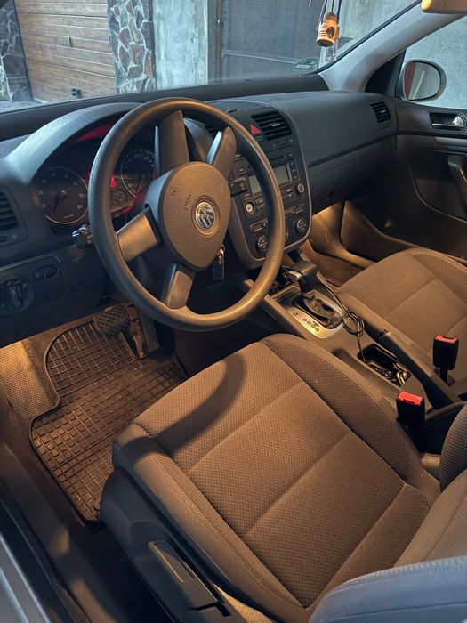 Volkswagen golf 5