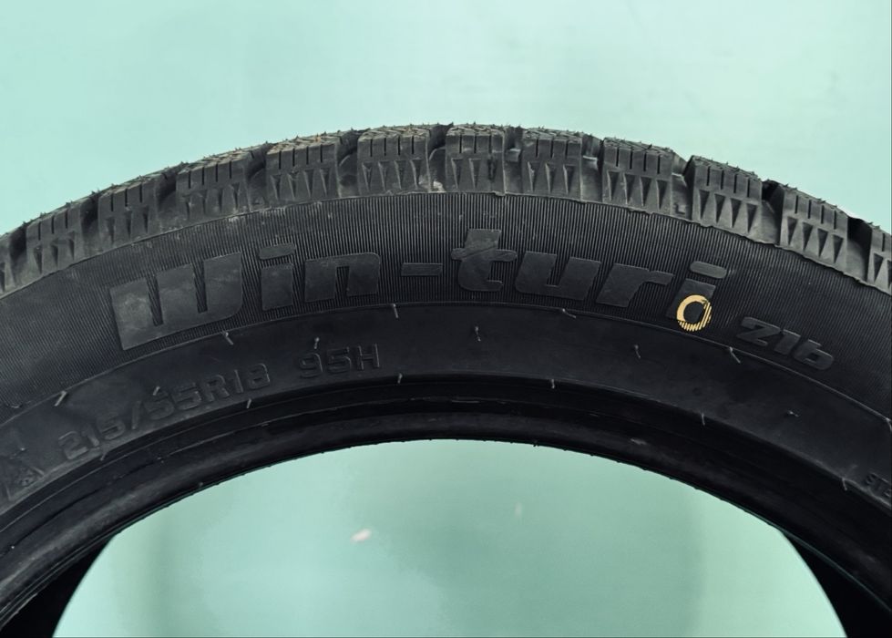 Зимние шины 215/55 R18 новые