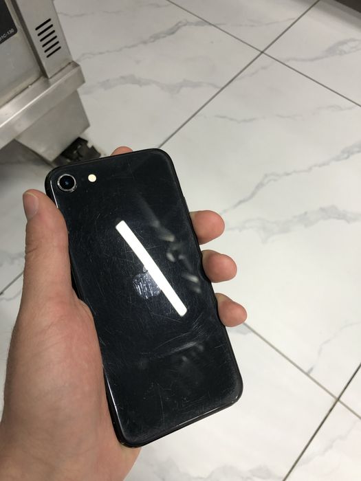 Айфон se 128GB