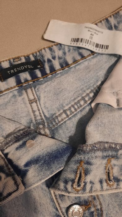 Pantaloni scurti blugi damă Trendyol