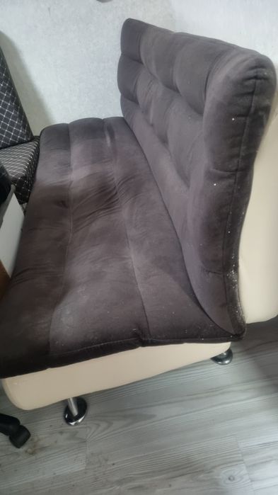 Отдам диван срочно