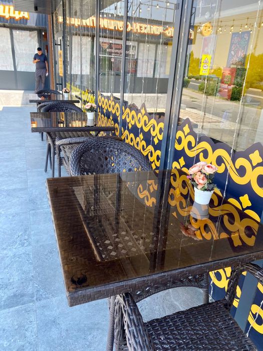 Ротанговый стол