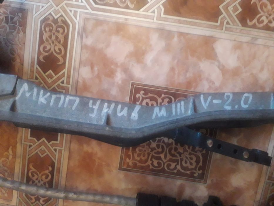 Продаю запчасти на мерседес