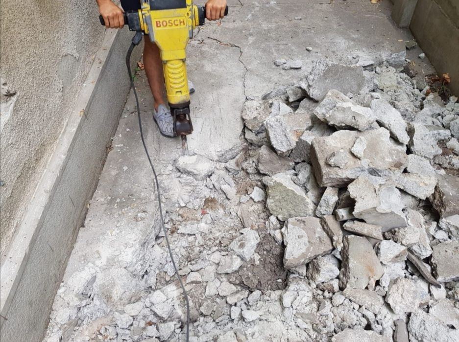 Închiriez PICAMER PICAMAR ciocan demolator, sparg beton BOSCH Makita