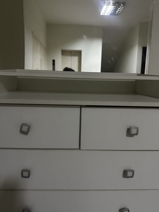 Камод белый, чистый