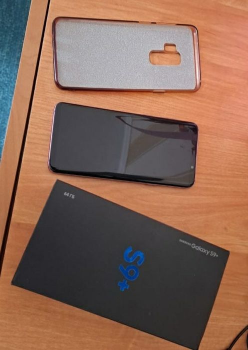 Продам  Samsung s 9 plus