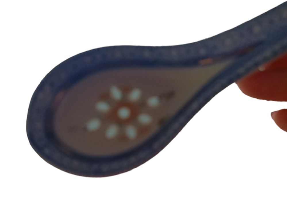 Стар сервиз от фин порцелан.