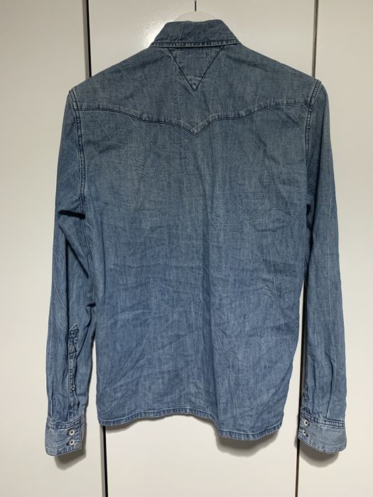 Camasa Tommy Hilfiger Denim USA size XS dar merge si la S barbateasca