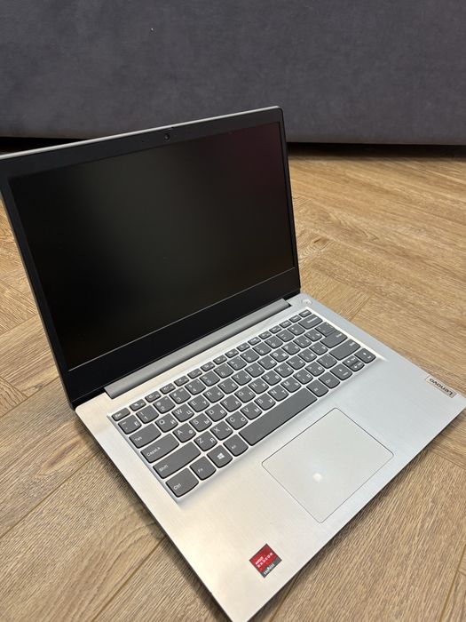Ноутбук LENOVO 81W0