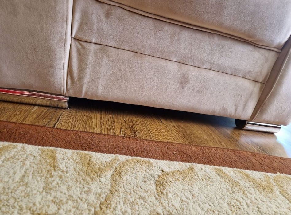 Vând 2 fotolii bej stare foarte buna