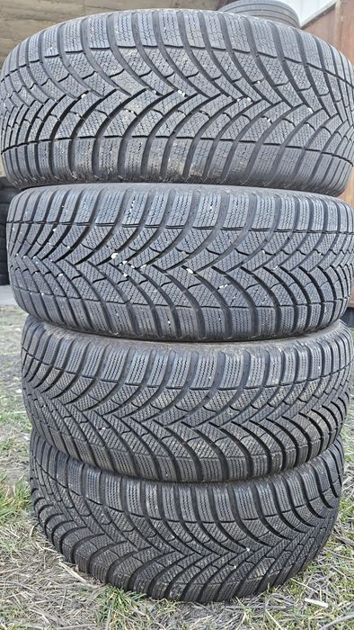 4бр като нови гуми 225 55 17 дот 24 семперит semperit